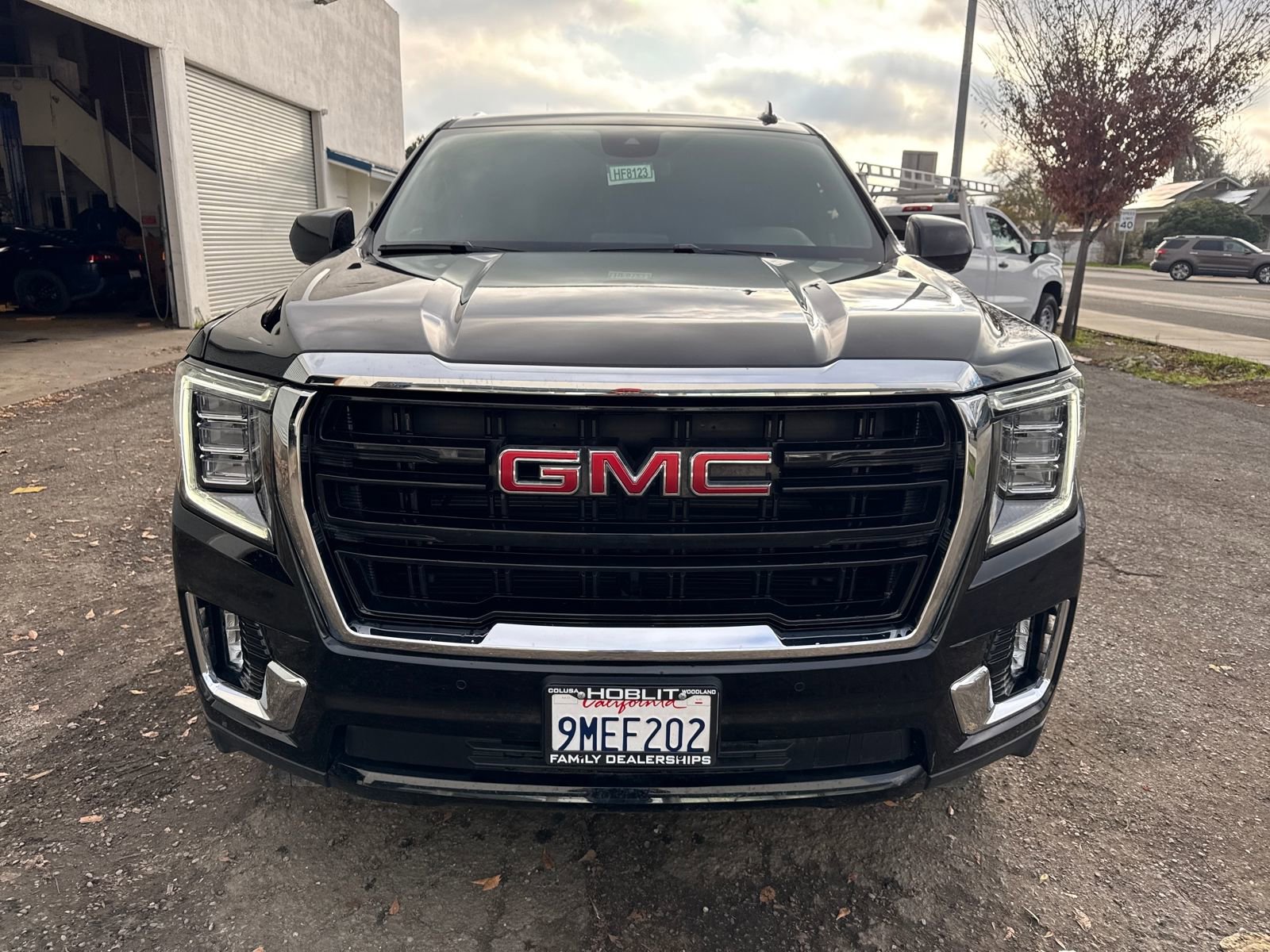 Used 2024 GMC Yukon SLE w/ Gmc Pro Safety Plus Package image 8
