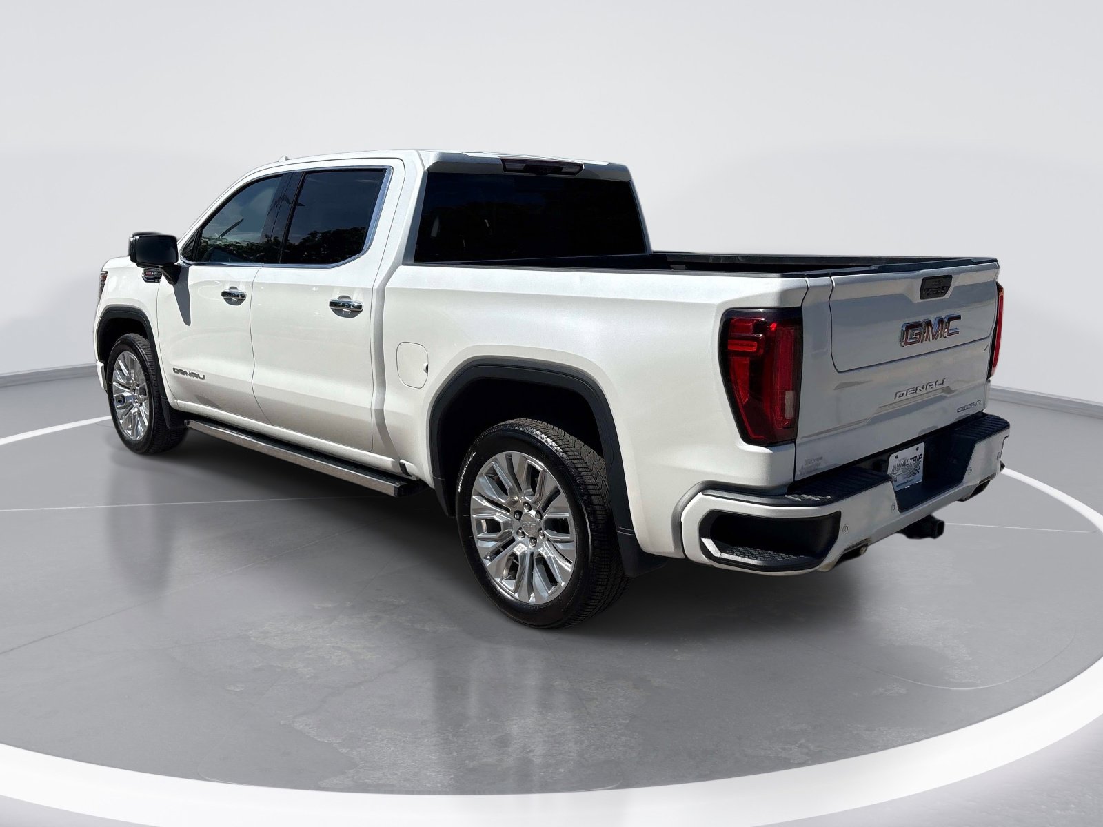 Certified 2021 GMC Sierra 1500 Denali w/ Denali Ultimate Package AWD/4WD image 6