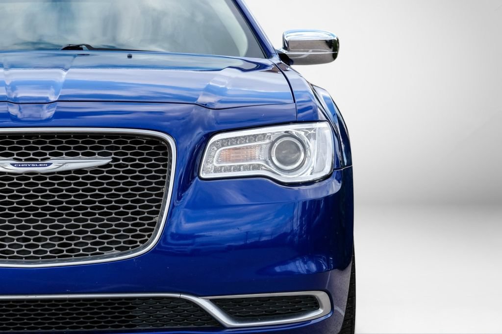 Used 2019 Chrysler 300 Touring w/ Chrome Appearance Package RWD image 50