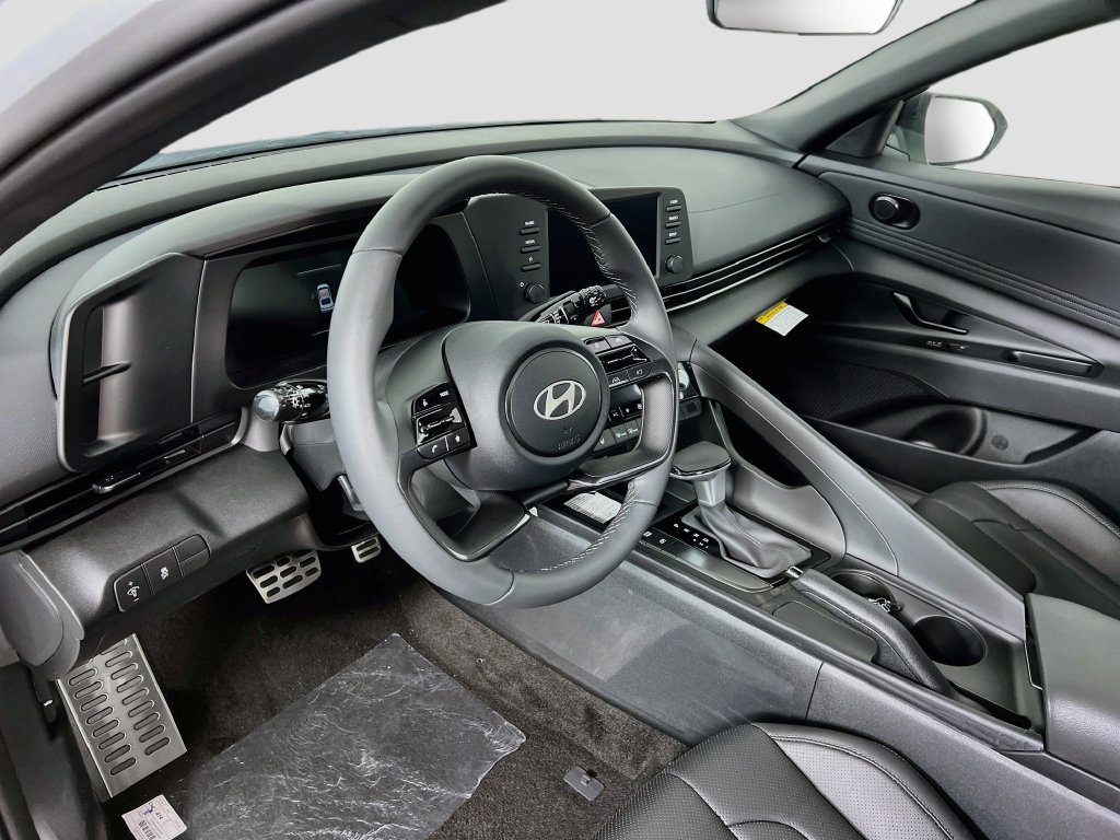 New 2026 Hyundai Elantra SEL Sport FWD image 8