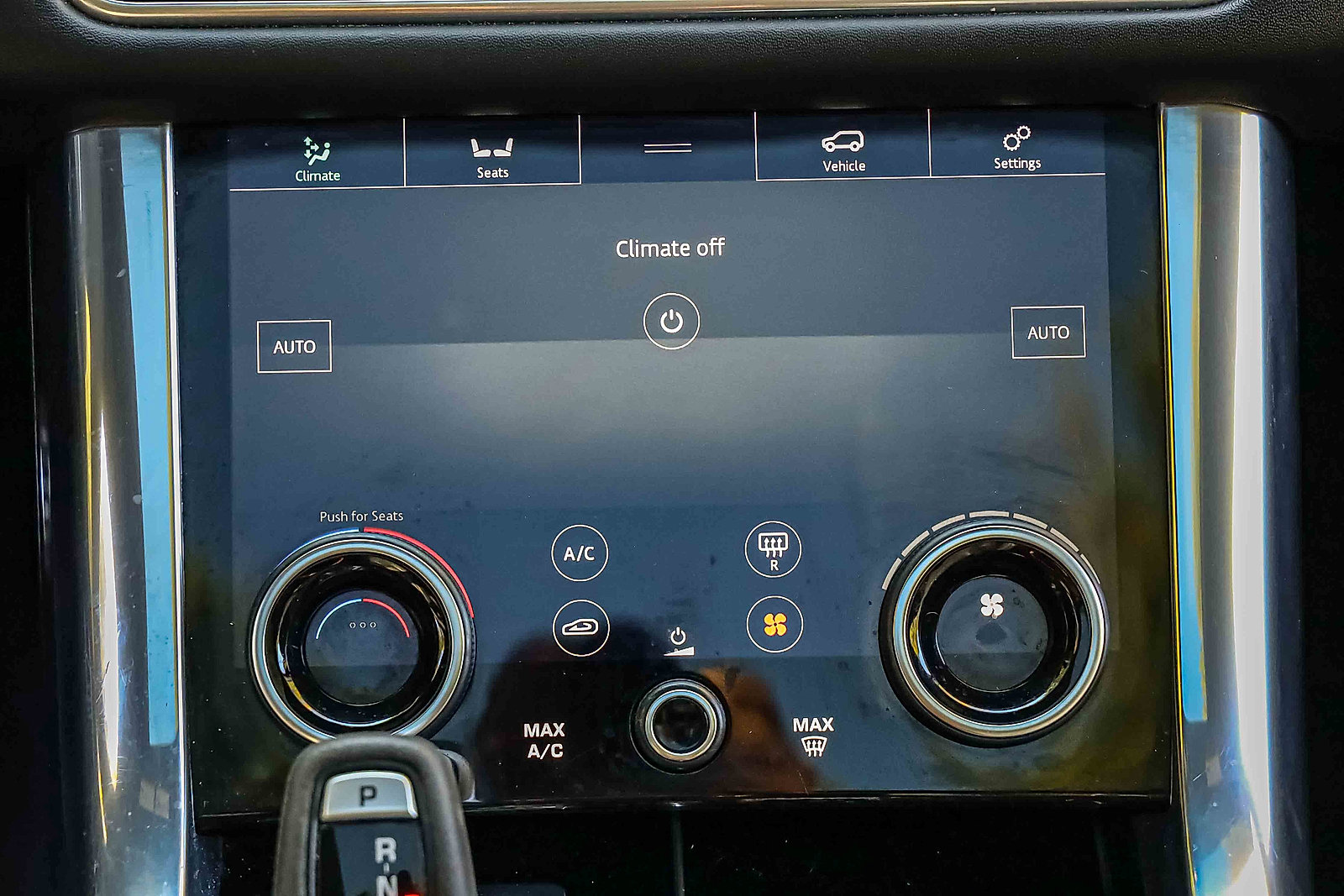 Used 2022 Land Rover Range Rover Sport HST image 13