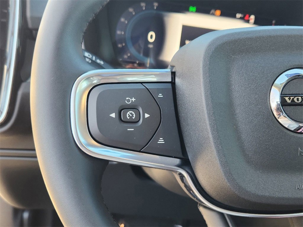 New 2025 Volvo XC40 B5 Plus w/ Protection Package Premier image 8