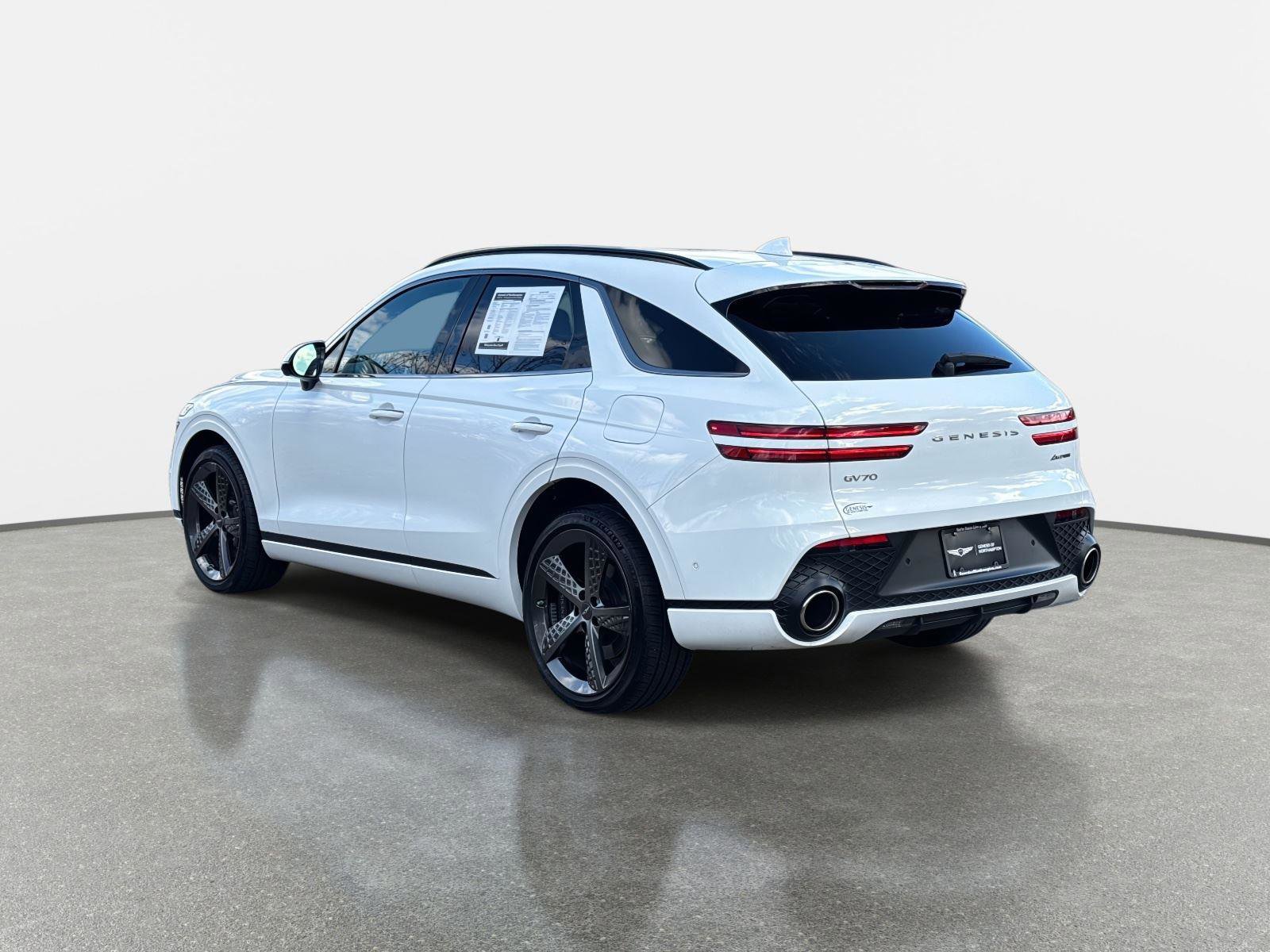 Used 2025 Genesis GV70 3.5T Sport w/ Sport Advanced Package image 7