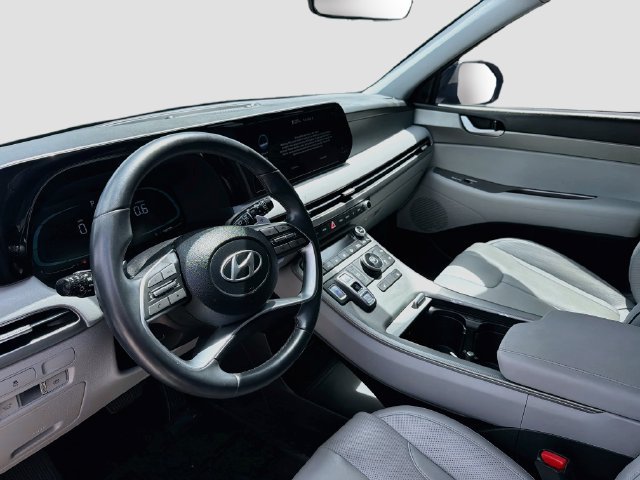 Used 2023 Hyundai Palisade SEL FWD image 9