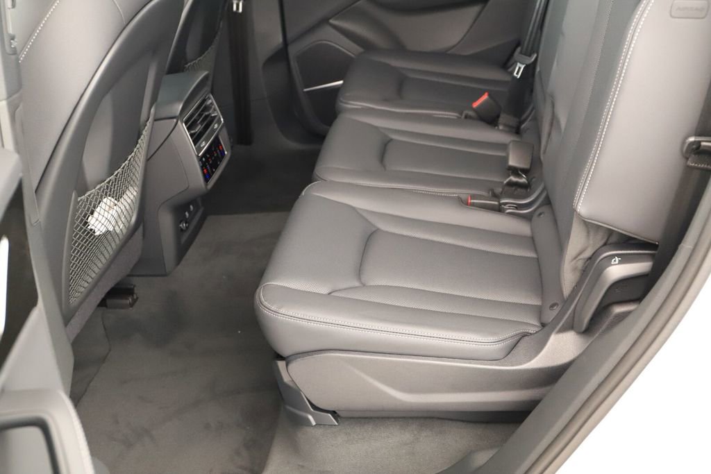 New 2025 Audi Q7 3.0T Premium Plus AWD/4WD image 28