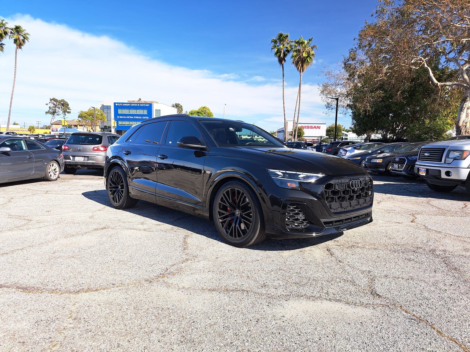 Used 2024 Audi SQ8 Premium Plus w/ S Sport Package image 2