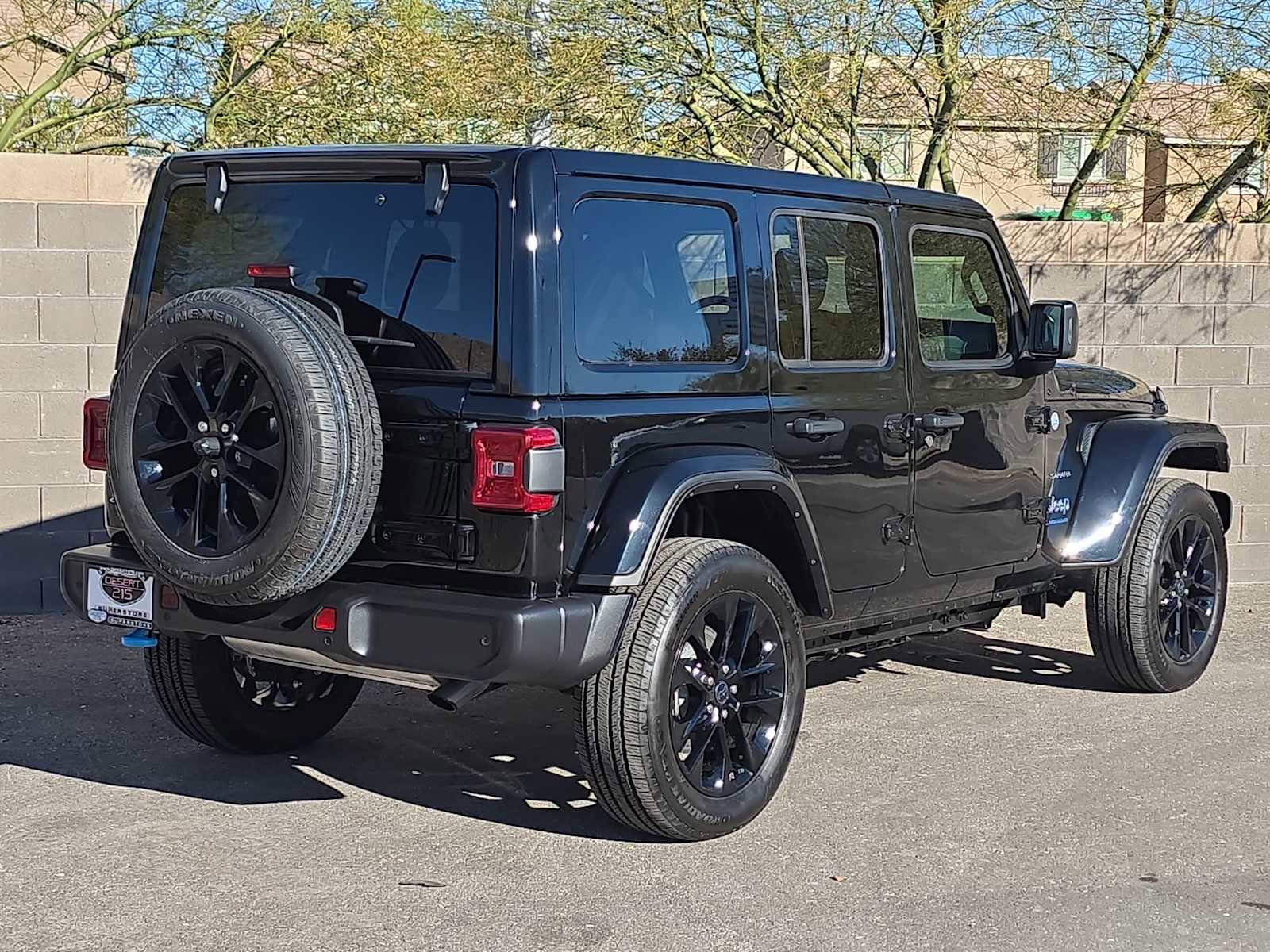 Used 2024 Jeep Wrangler Sahara w/ Safety Group image 9