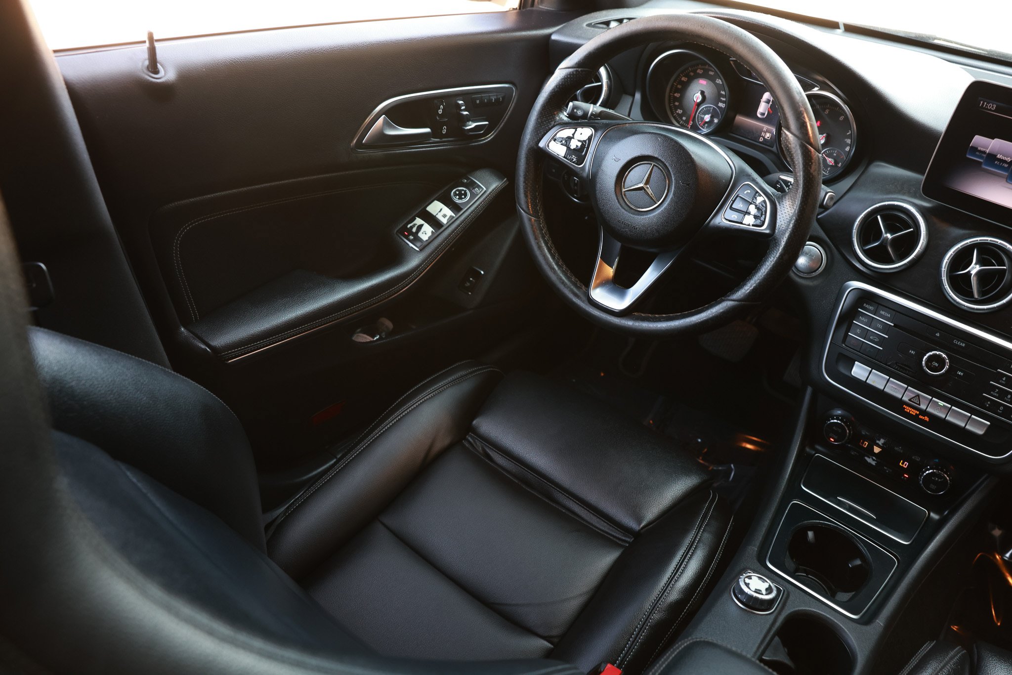 Used 2018 Mercedes-Benz CLA 250 w/ AMG Line Exterior image 23