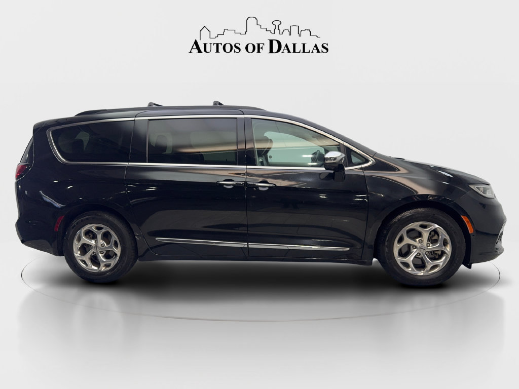 Used 2022 Chrysler Pacifica Limited FWD image 11