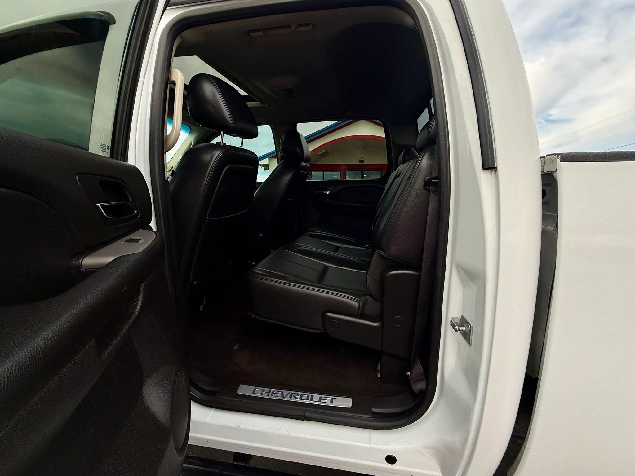 Used 2014 Chevrolet Silverado 2500 LTZ AWD/4WD image 12