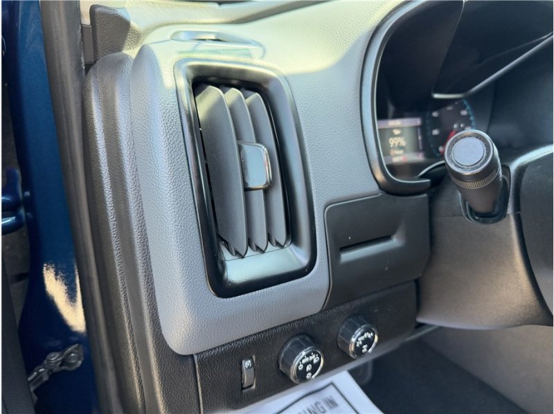Used 2019 Chevrolet Colorado Z71 AWD/4WD image 32