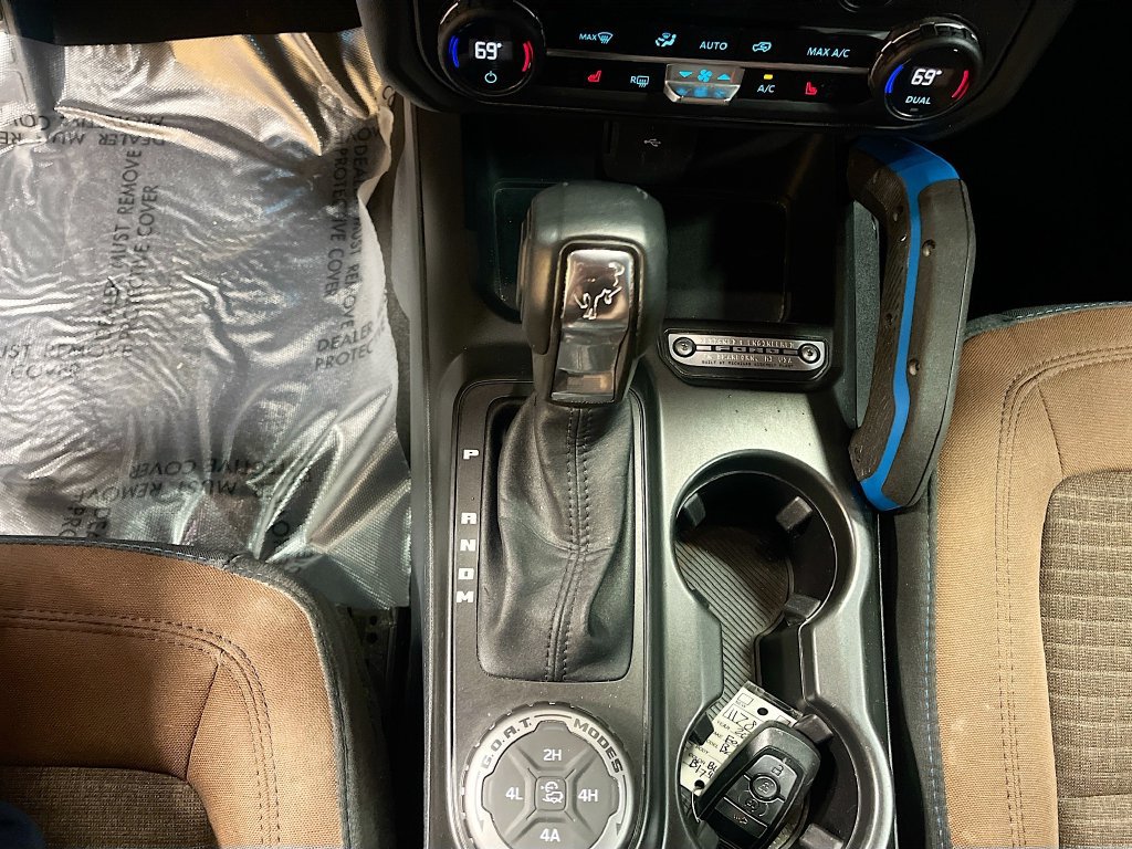 Used 2023 Ford Bronco Outer Banks AWD/4WD image 16