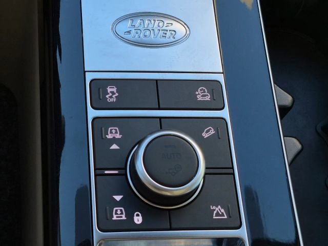 Used 2018 Land Rover Range Rover Supercharged image 34