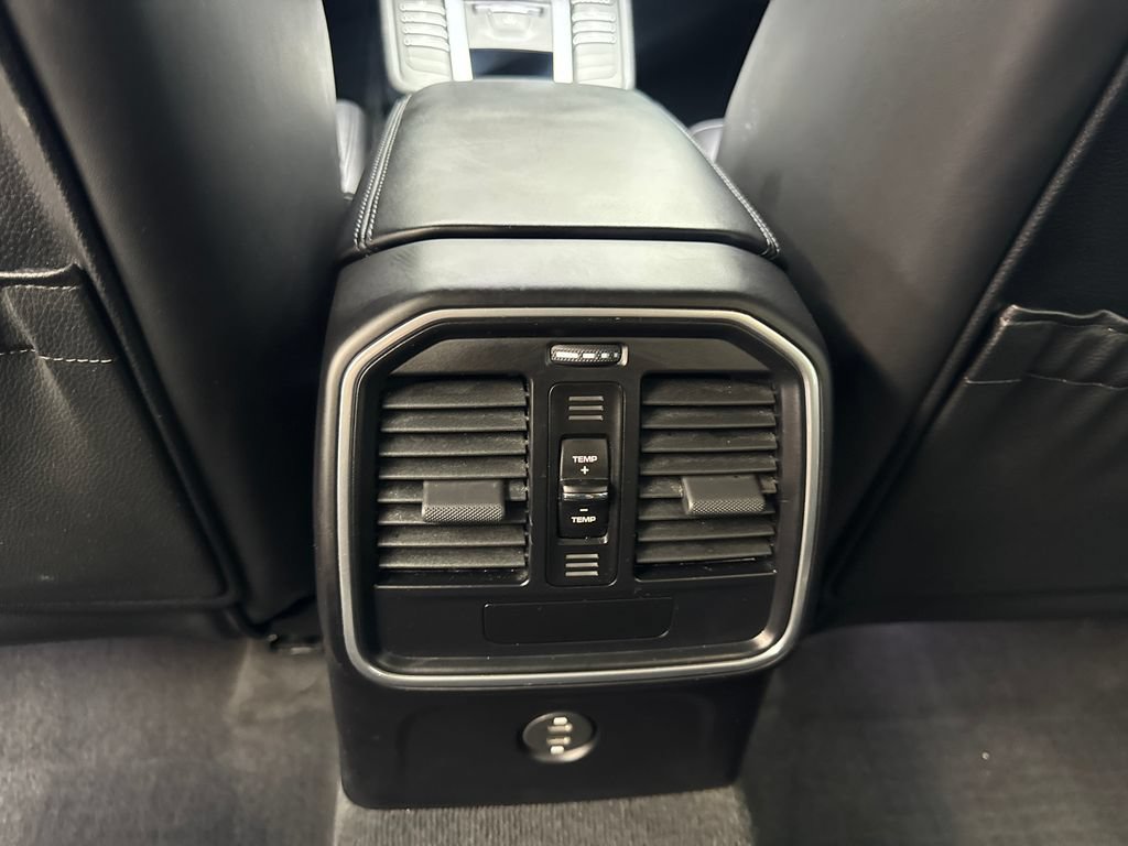 Used 2020 Porsche Macan Turbo AWD/4WD image 71