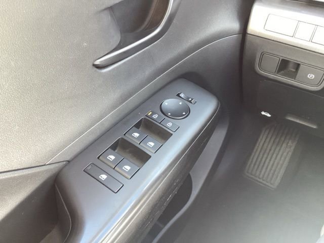 Used 2024 Hyundai Kona SEL image 20