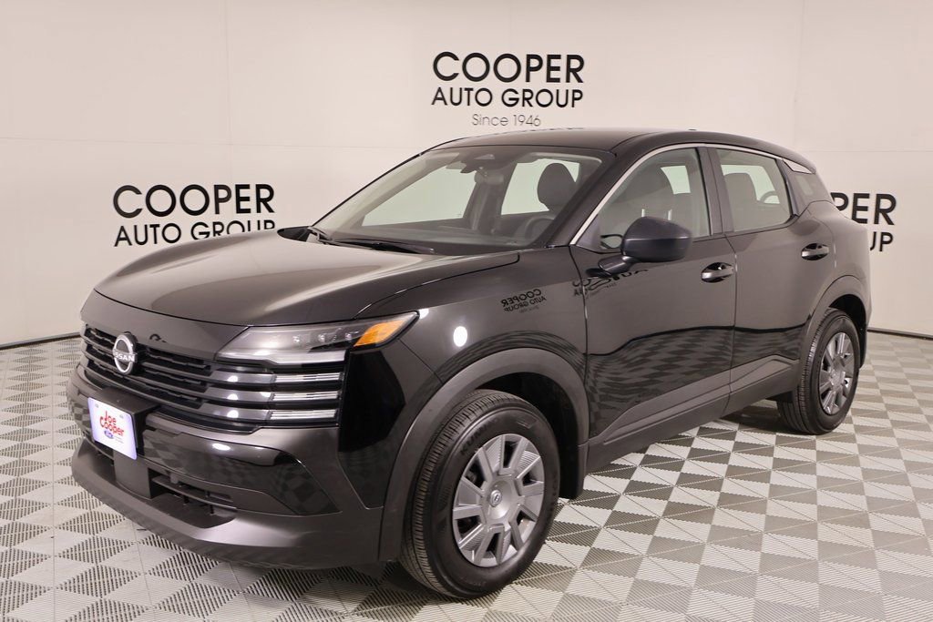 Used 2025 Nissan Kicks S image 9