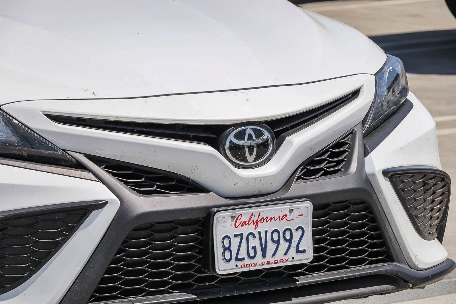 Used 2022 Toyota Camry SE FWD image 5
