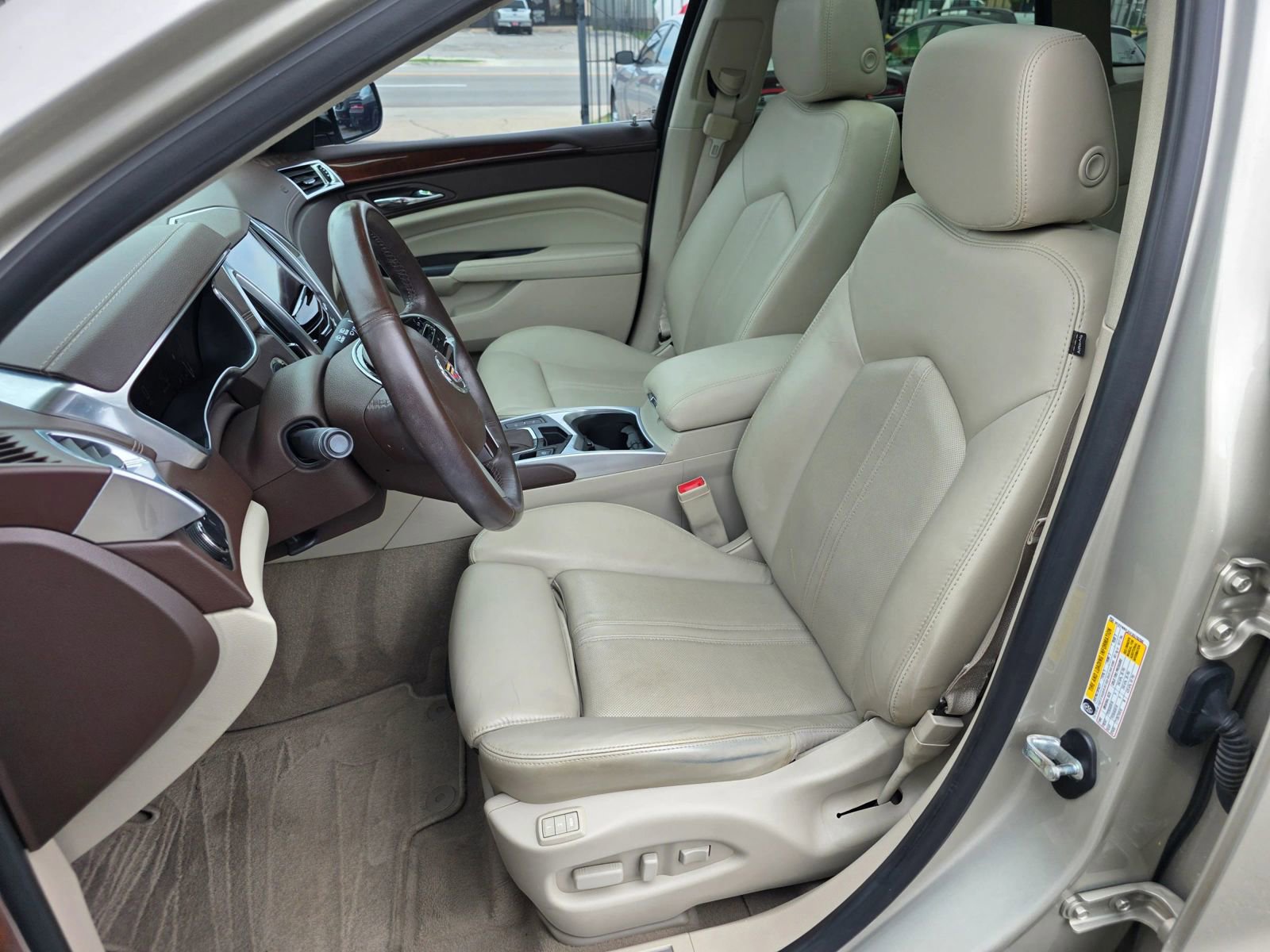 Used 2015 Cadillac SRX Luxury FWD image 10