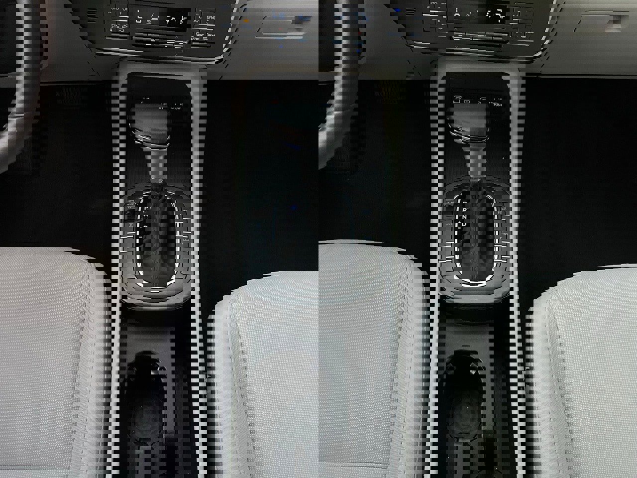 Used 2025 Hyundai Kona SEL image 15