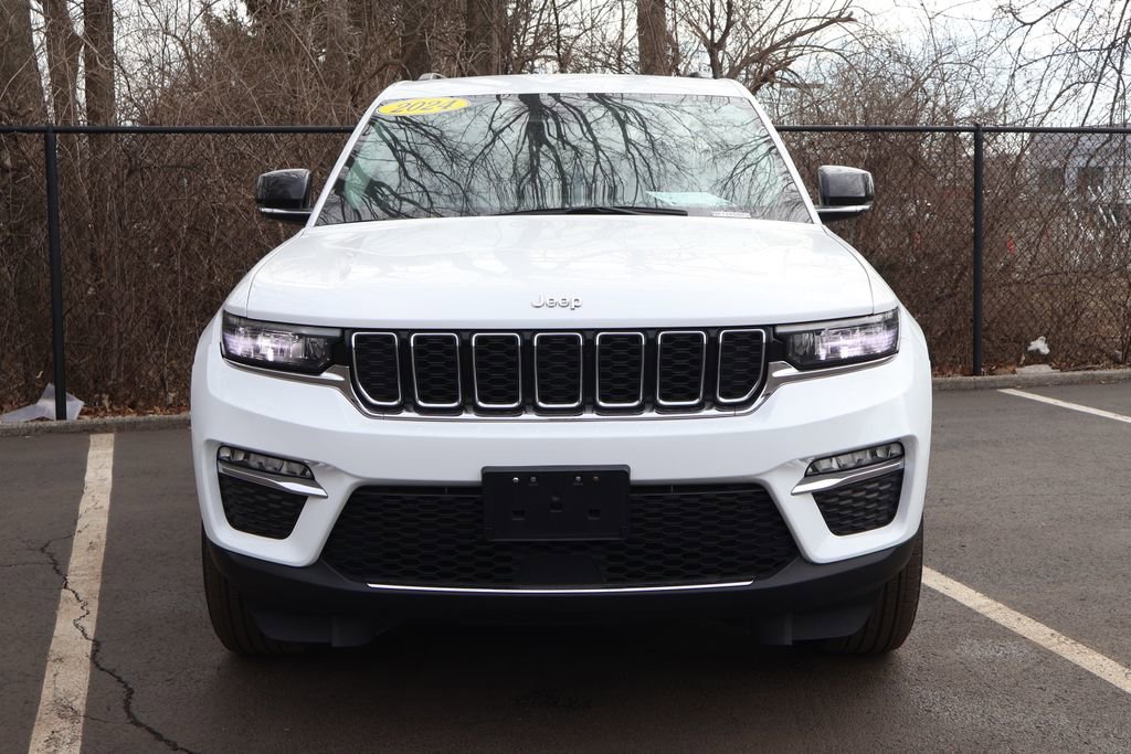 Used 2024 Jeep Grand Cherokee Limited image 2