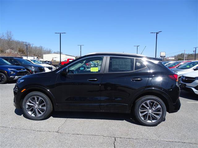 Used 2023 Buick Encore GX Select w/ Experience Buick Package FWD image 2