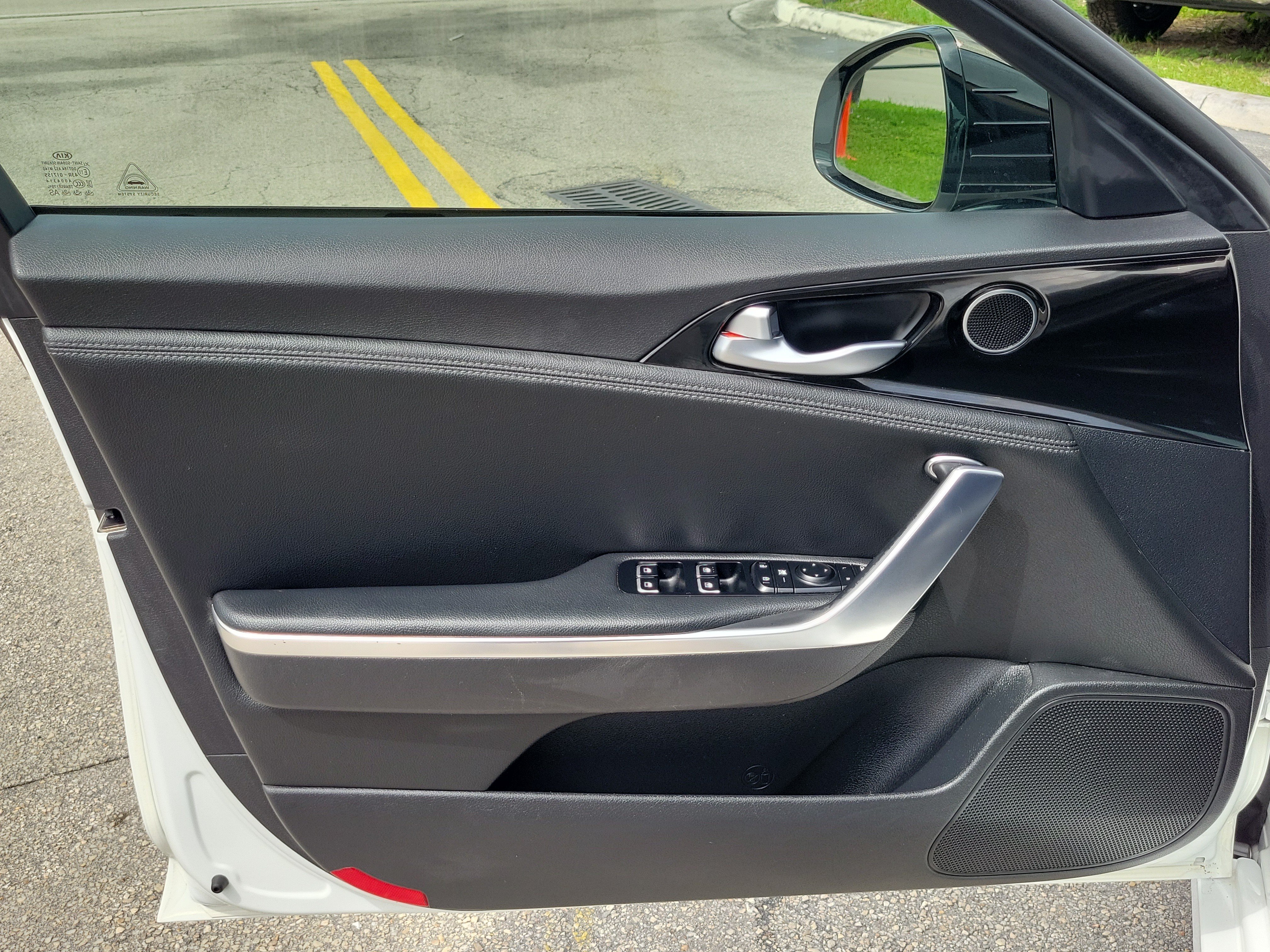 Used 2020 Kia Stinger GT-Line RWD image 22