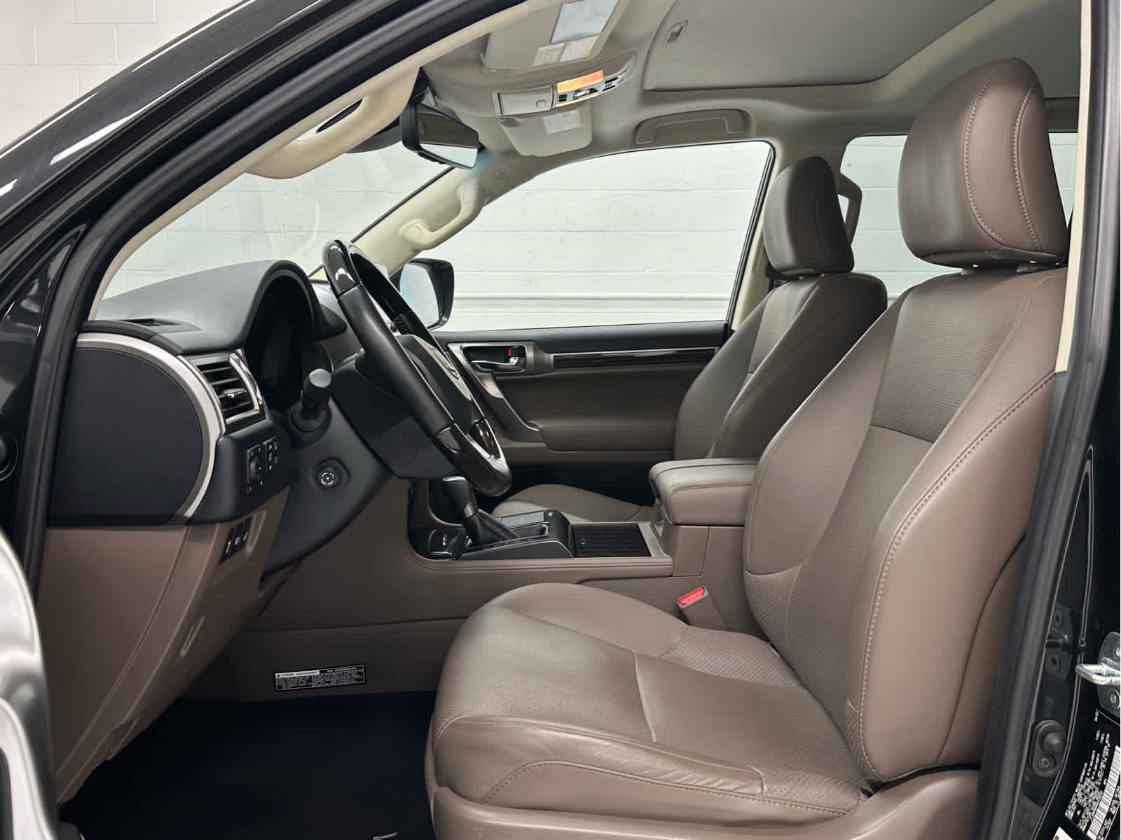 Used 2022 Lexus GX 460 Luxury w/ Sport Design Package AWD/4WD image 11