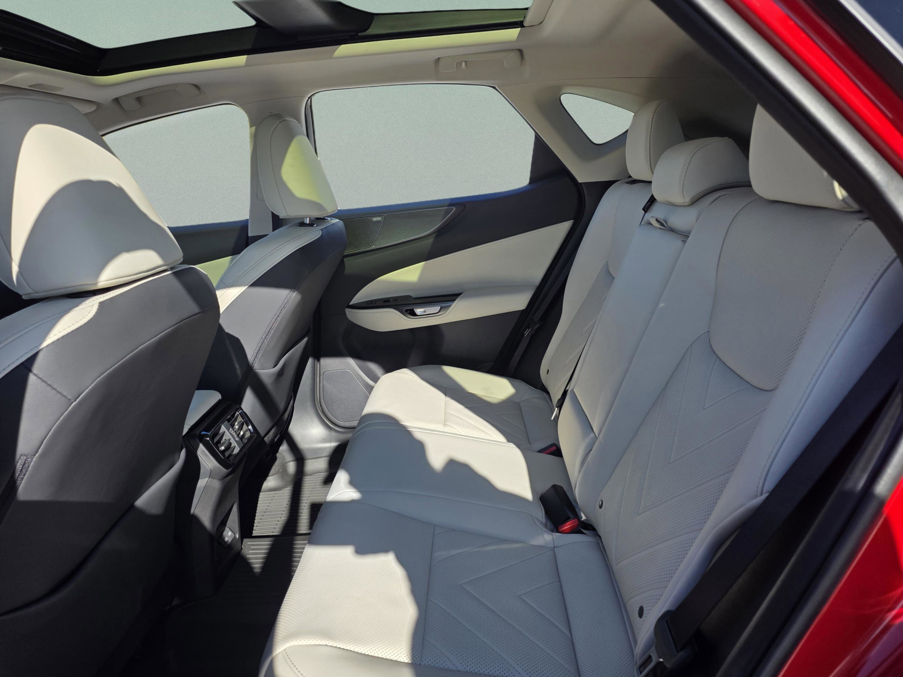 Used 2025 Lexus NX 450h+ AWD w/ Luxury Package image 18