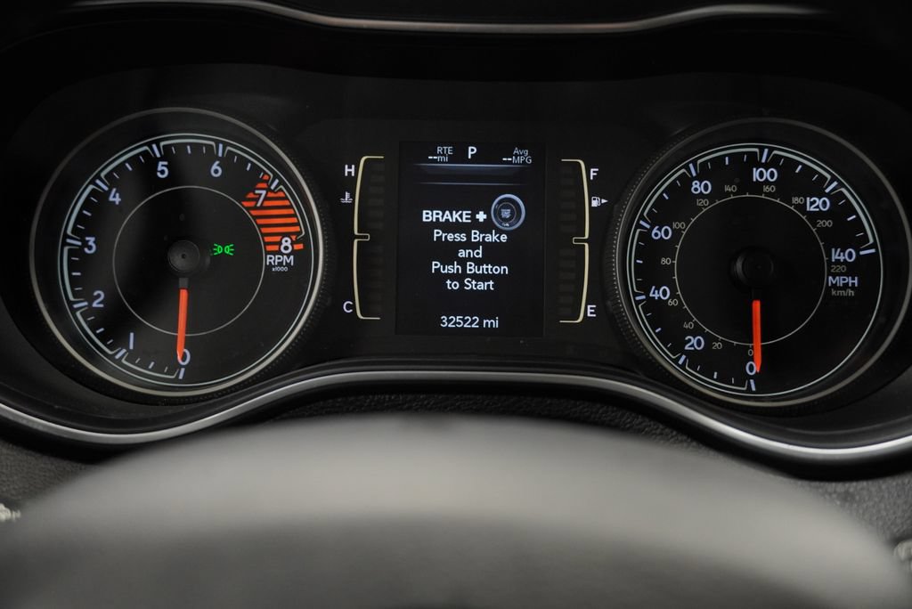 Certified 2021 Jeep Cherokee Latitude Lux AWD/4WD image 28