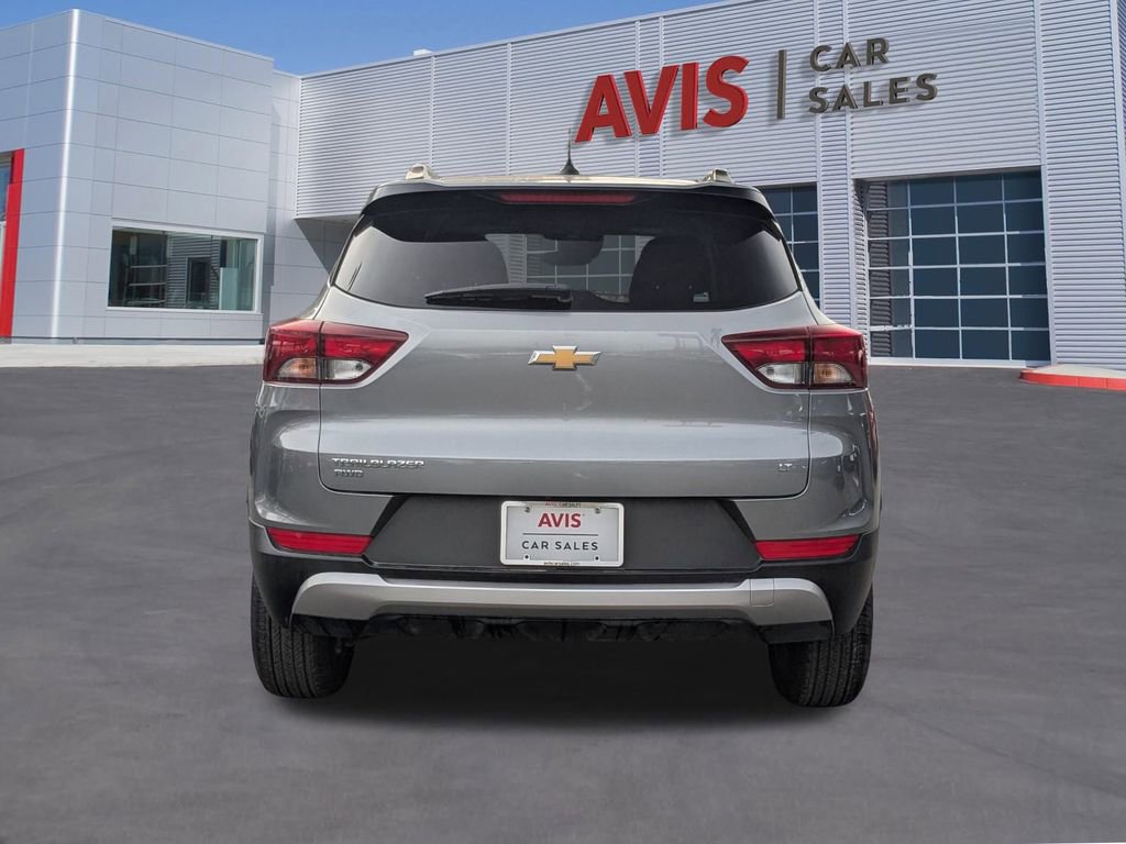 Used 2025 Chevrolet TrailBlazer LT image 5