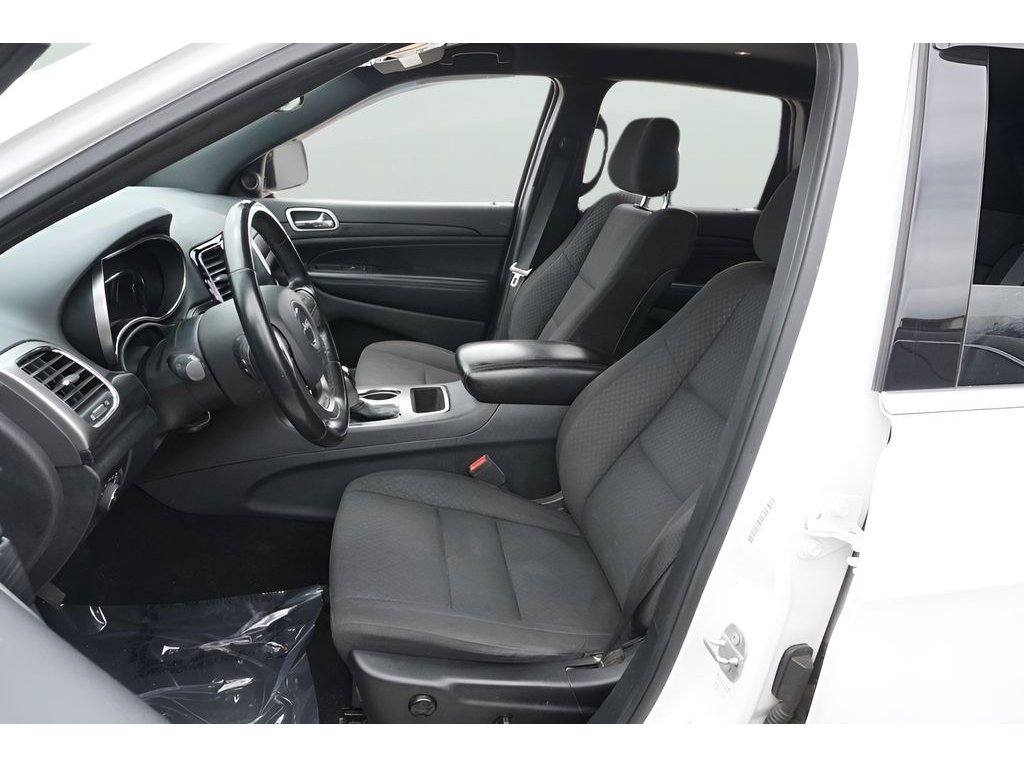 Used 2020 Jeep Grand Cherokee Laredo w/ Security & Convenience Group AWD/4WD image 21