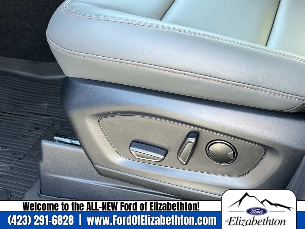 New 2026 Ford Explorer Active image 24