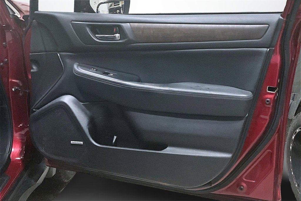 Used 2017 Subaru Outback 2.5i Limited image 28