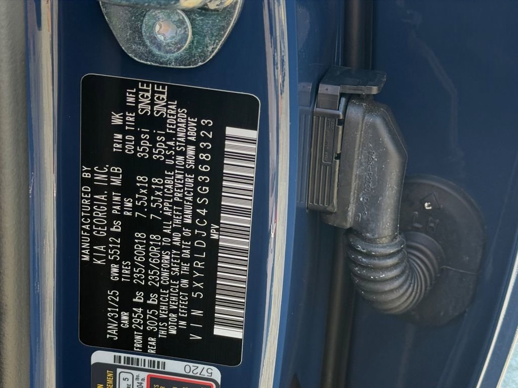 Certified 2025 Kia Sorento S image 34