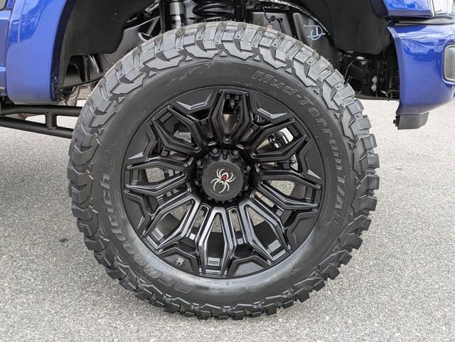 New 2026 Ford F250 Lariat w/ Black Appearance Package image 11