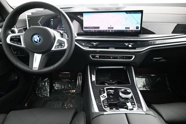 Used 2026 BMW X5 xDrive50e w/ Executive Package AWD/4WD image 15