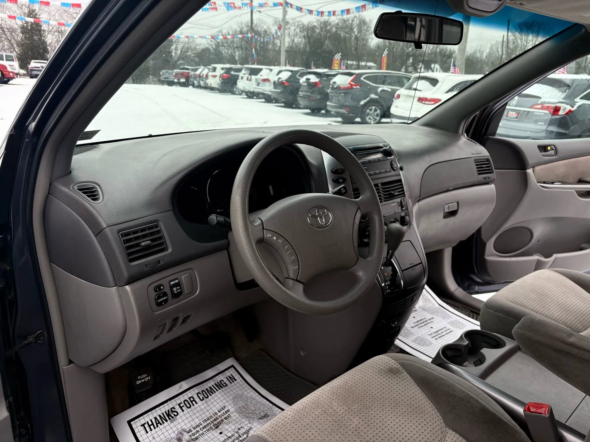 Used 2010 Toyota Sienna LE image 12