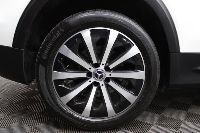 Used 2020 Mercedes-Benz GLB 250 4MATIC w/ Premium Package image 5