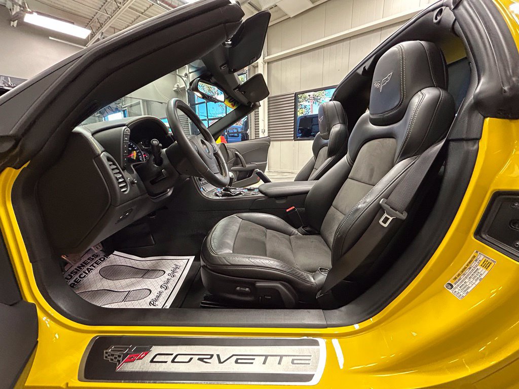 Used 2013 Chevrolet Corvette Grand Sport w/ 4LT Preferred Equipment Group RWD image 42