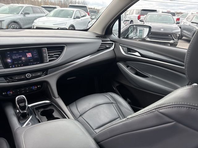 Used 2021 Buick Enclave Essence w/ Sound and Sites Package image 26