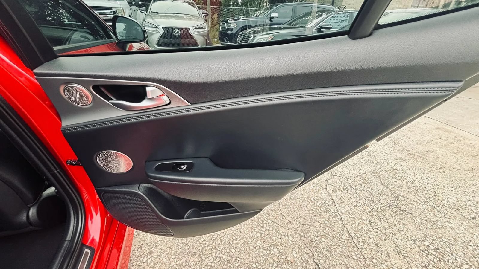 Used 2018 Kia Stinger GT2 AWD/4WD image 13