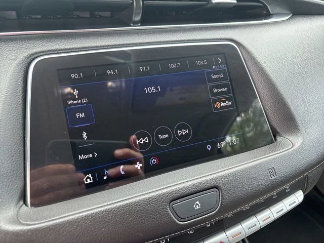 Used 2019 Cadillac XT4 Luxury w/ Cold Weather Package FWD image 21