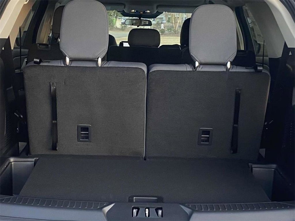 New 2025 Ford Explorer Active image 11