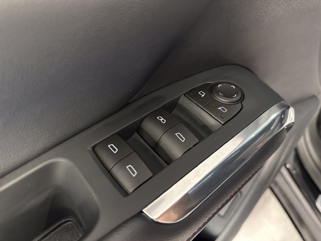 Used 2026 Chevrolet Traverse Z71 AWD/4WD image 33