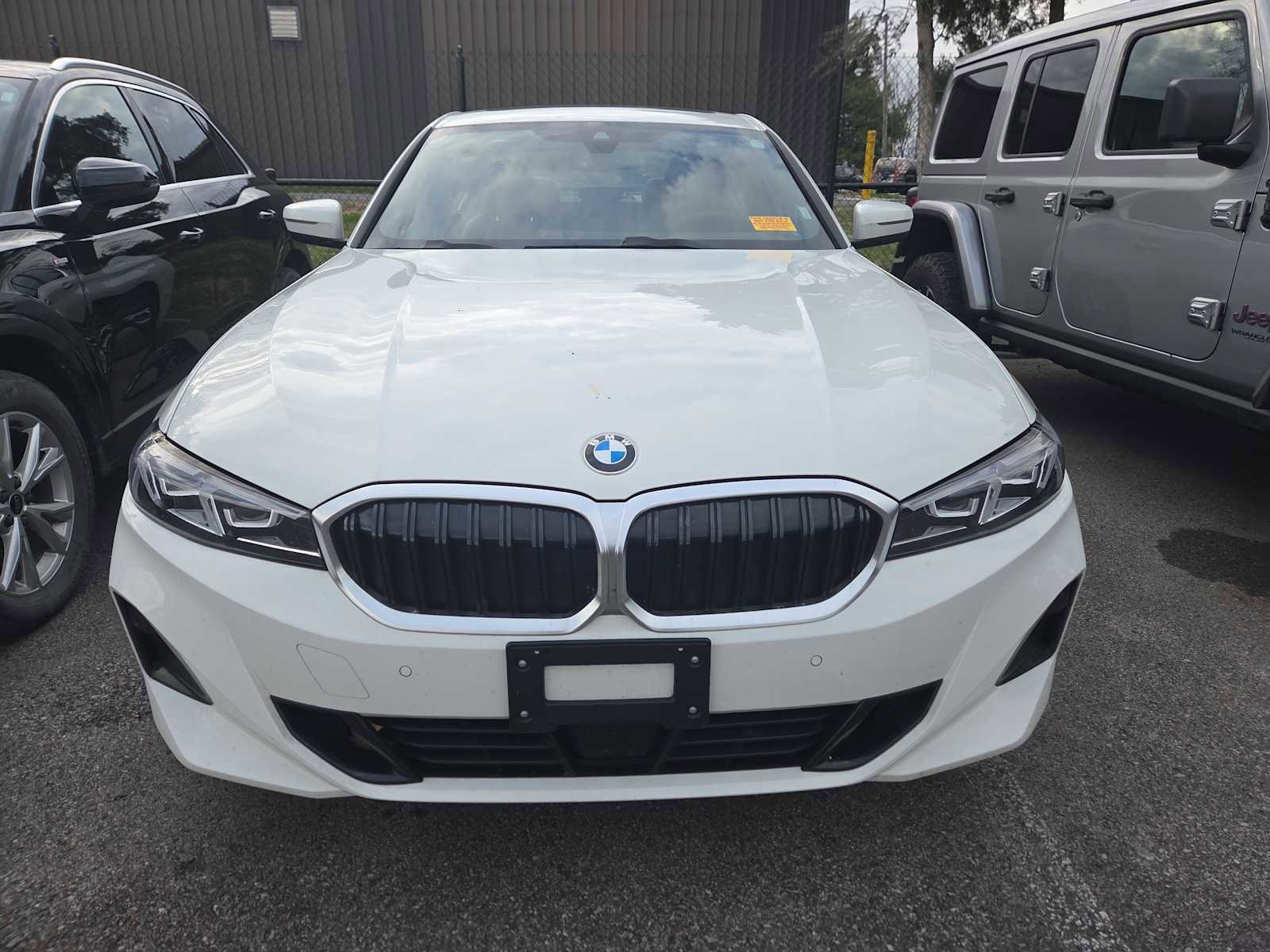 Used 2025 BMW 330i xDrive Sedan image 11