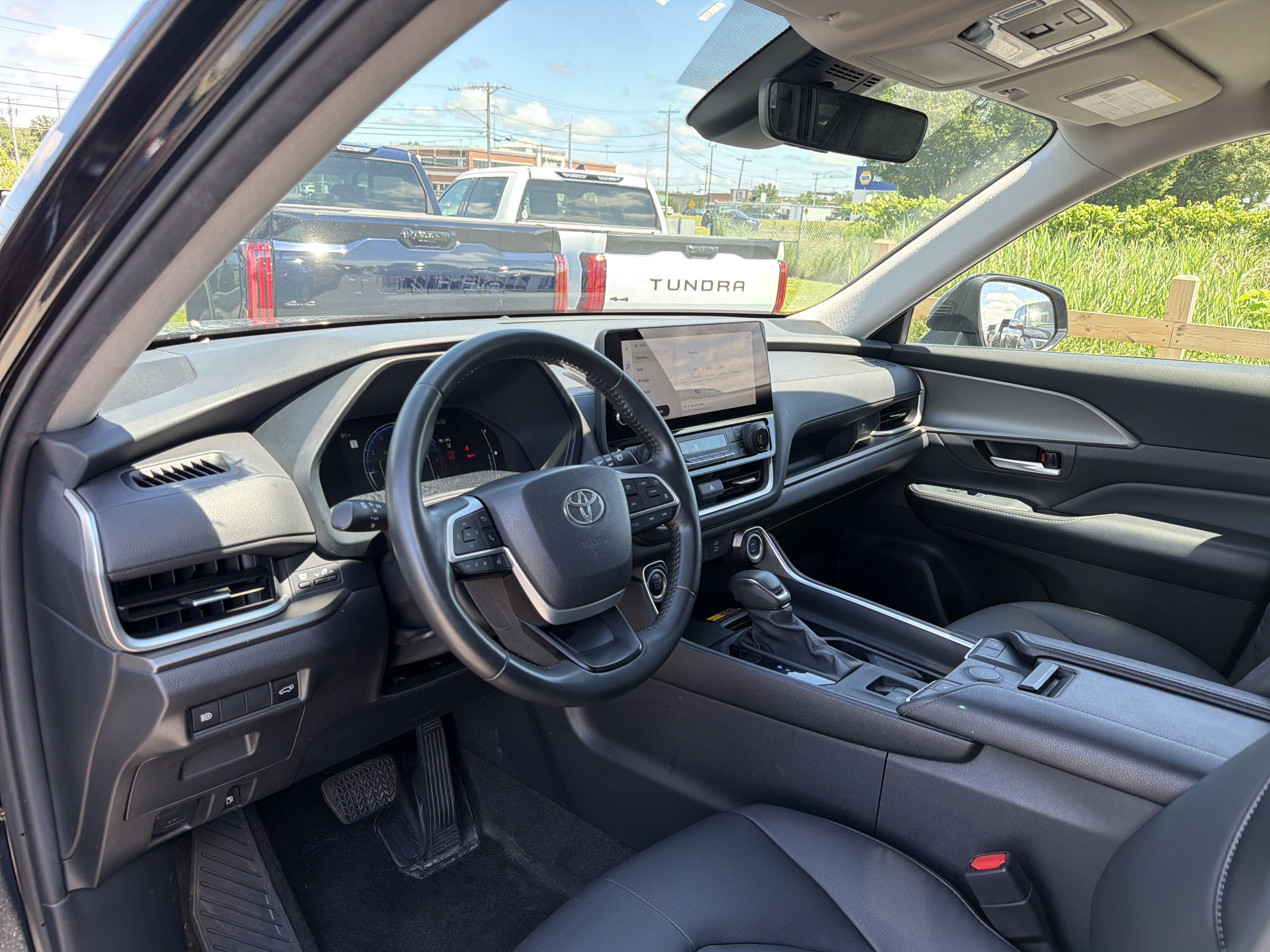 Certified 2024 Toyota Grand Highlander AWD image 9