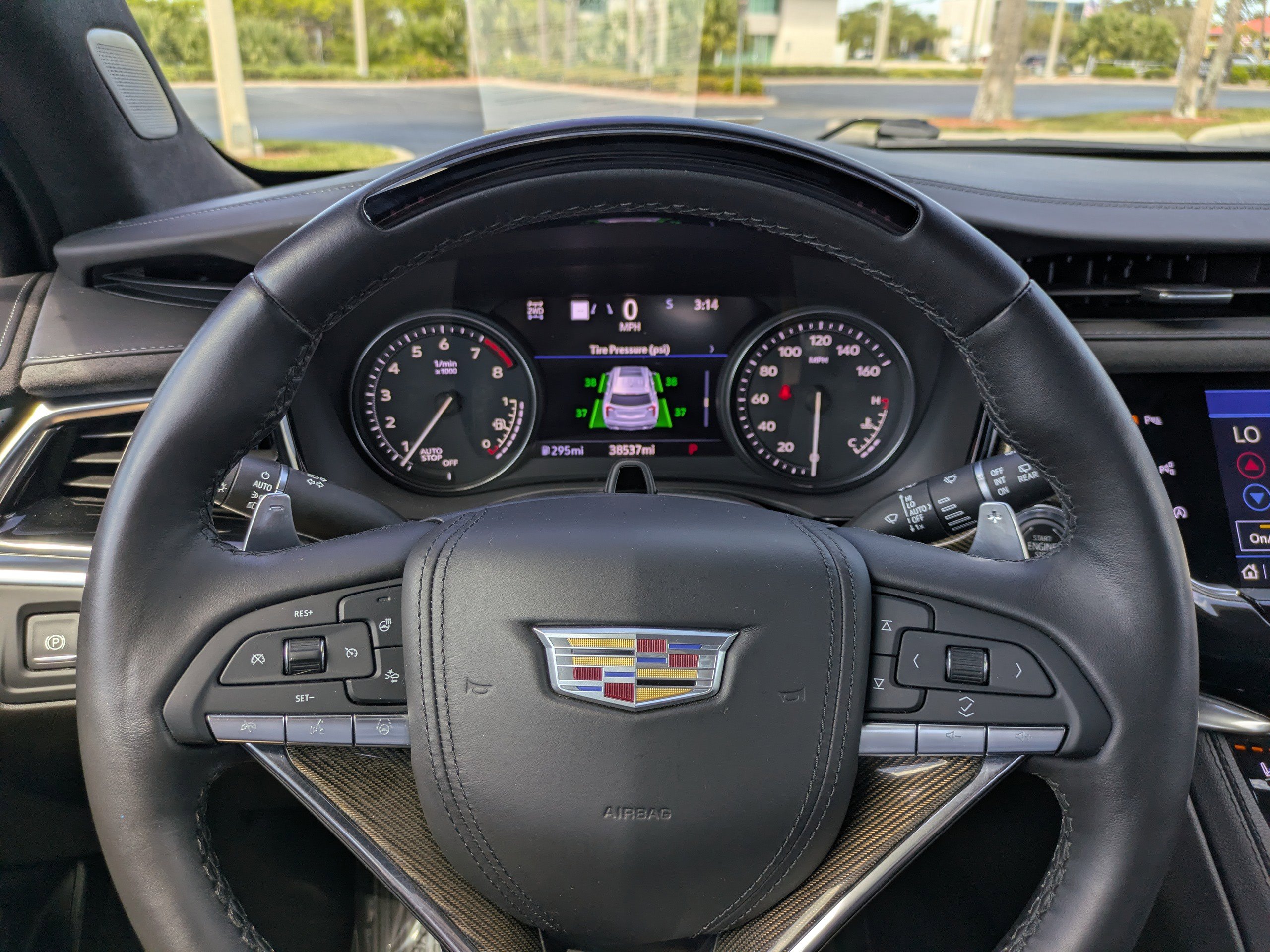 Certified 2023 Cadillac XT6 Sport w/ Platinum Package image 26