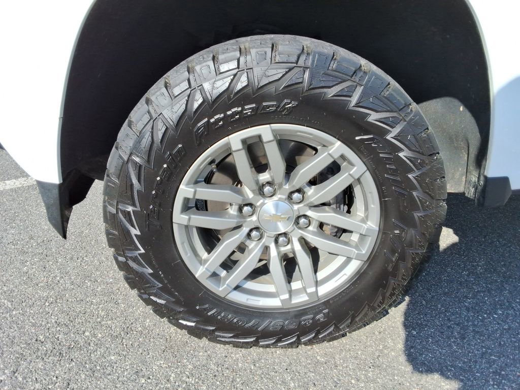 Certified 2024 Chevrolet Colorado LT w/ LT Convenience Package II image 10