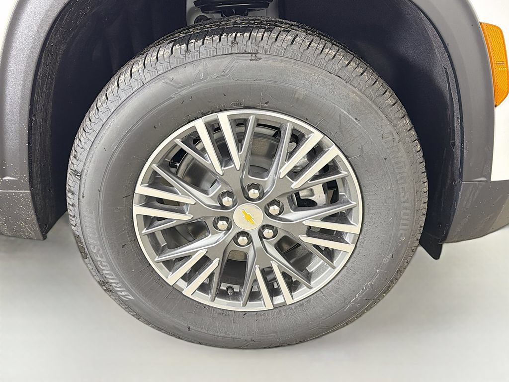New 2026 Chevrolet Traverse LT w/ LPO, Floor Liner Package AWD/4WD image 27