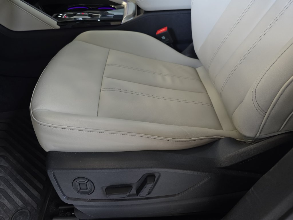 Certified 2025 Audi Q5 Premium AWD/4WD image 28